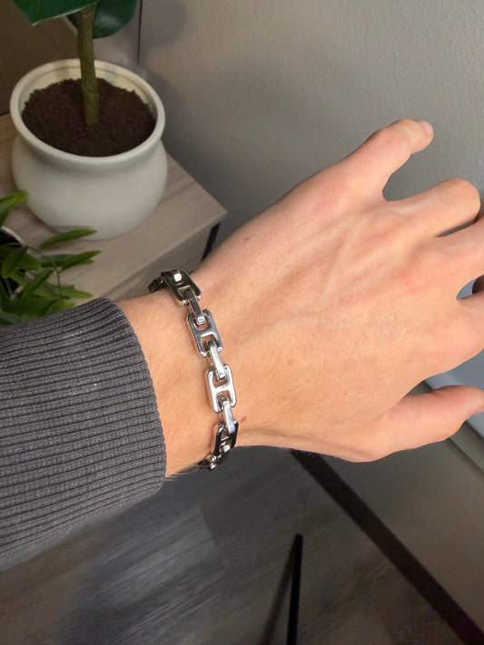RECTANGLE LINK BRACELET