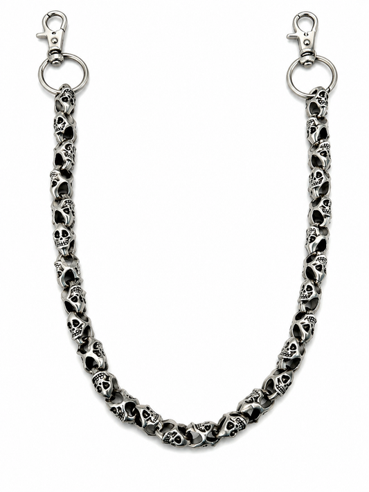 SKULL-BOUND CHAIN BELT