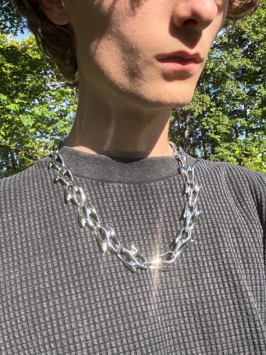 BLADE FIRE NECKLACE