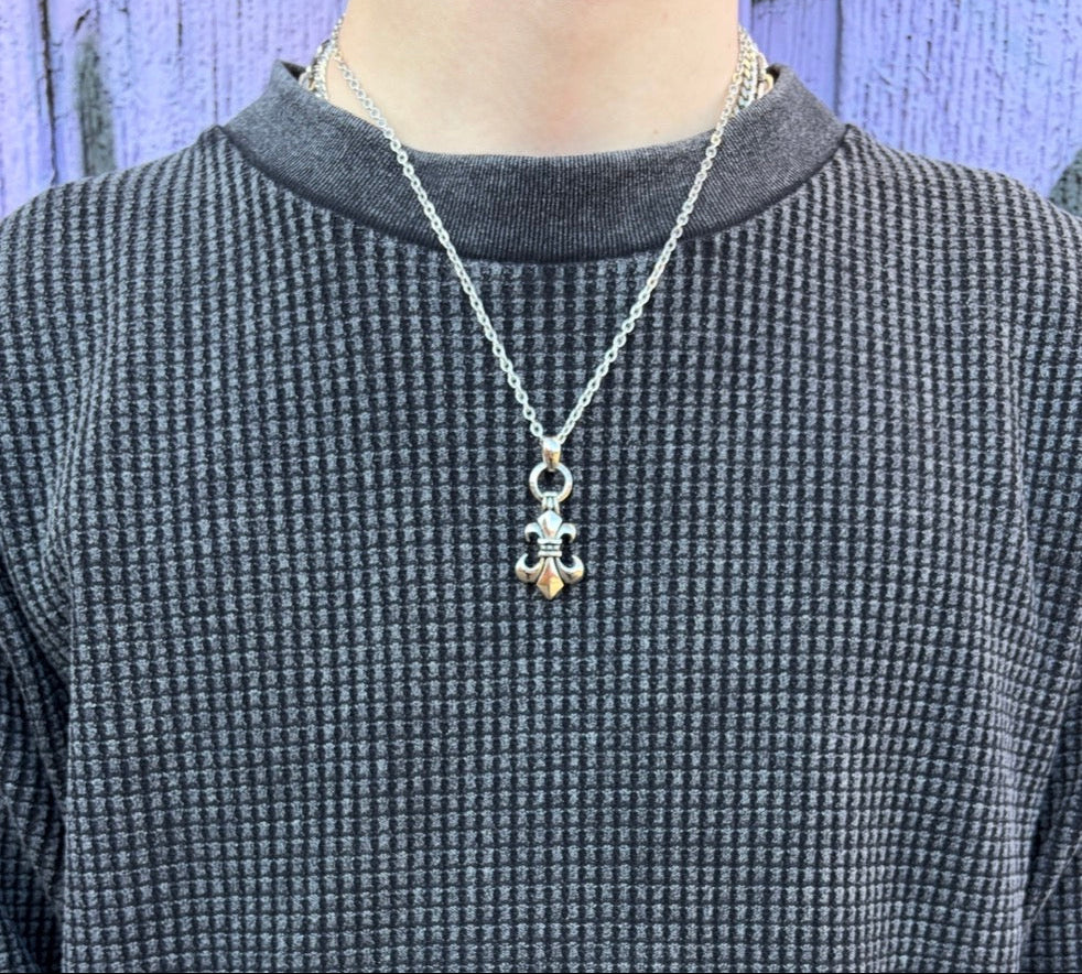 MEDIEVAL FLEUR-DE-LIS-NECKLACE