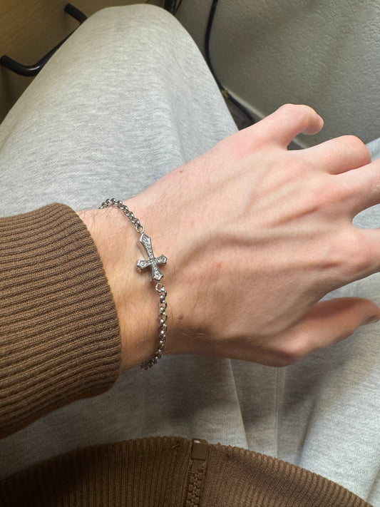 SILVER DIAMOND CROSS BRACELET