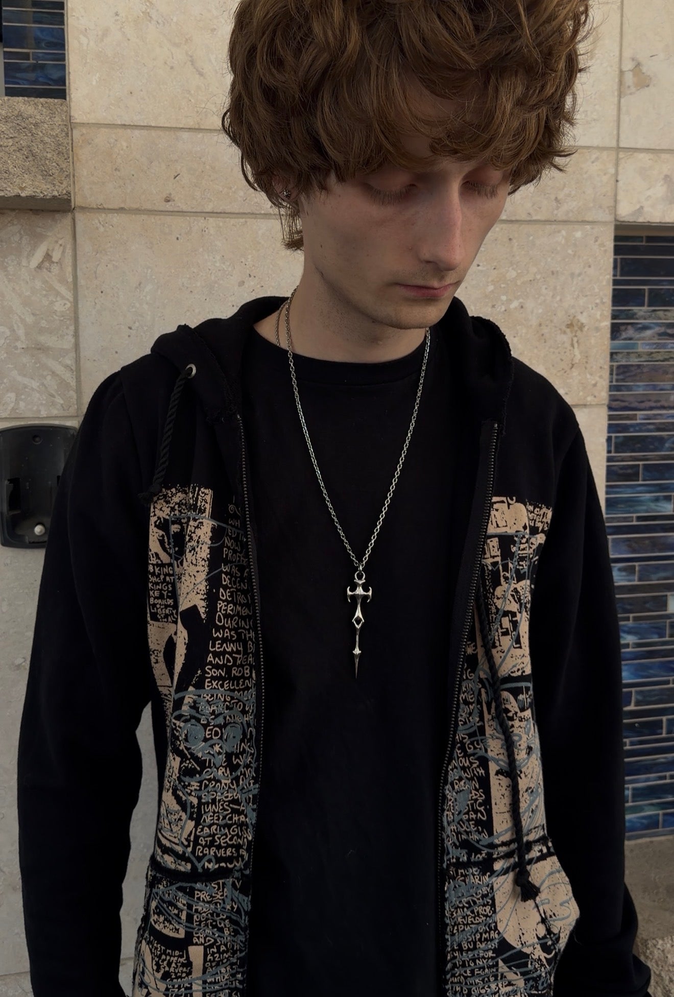 SPIRE CROSS NECKLACE