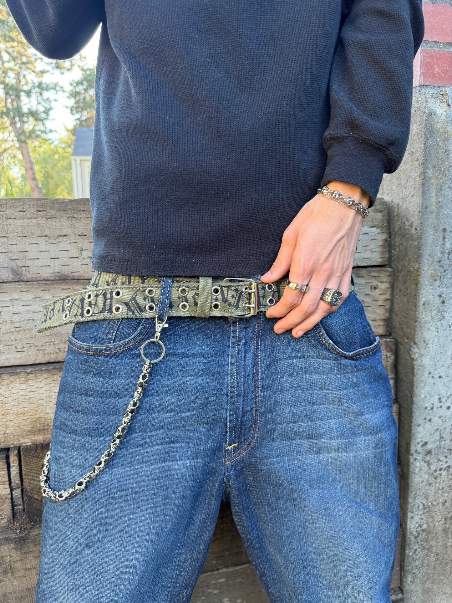 GRAFFITI BELT