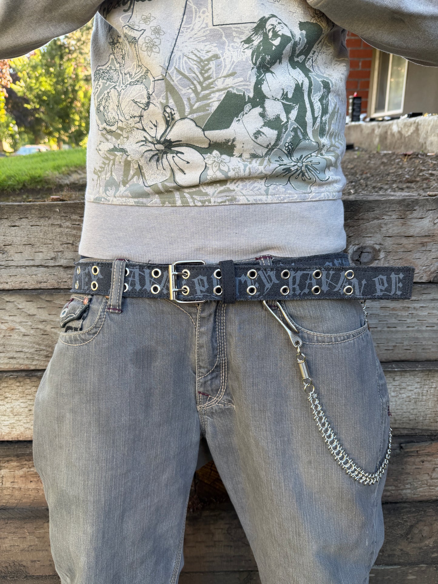 GRAFFITI BELT