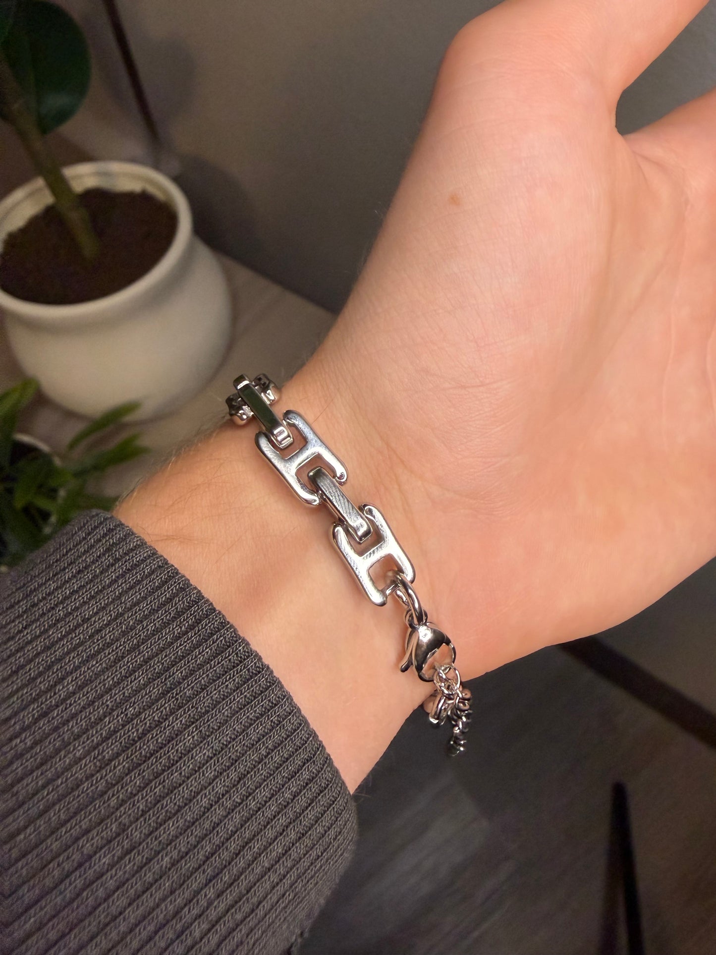 RECTANGLE LINK BRACELET