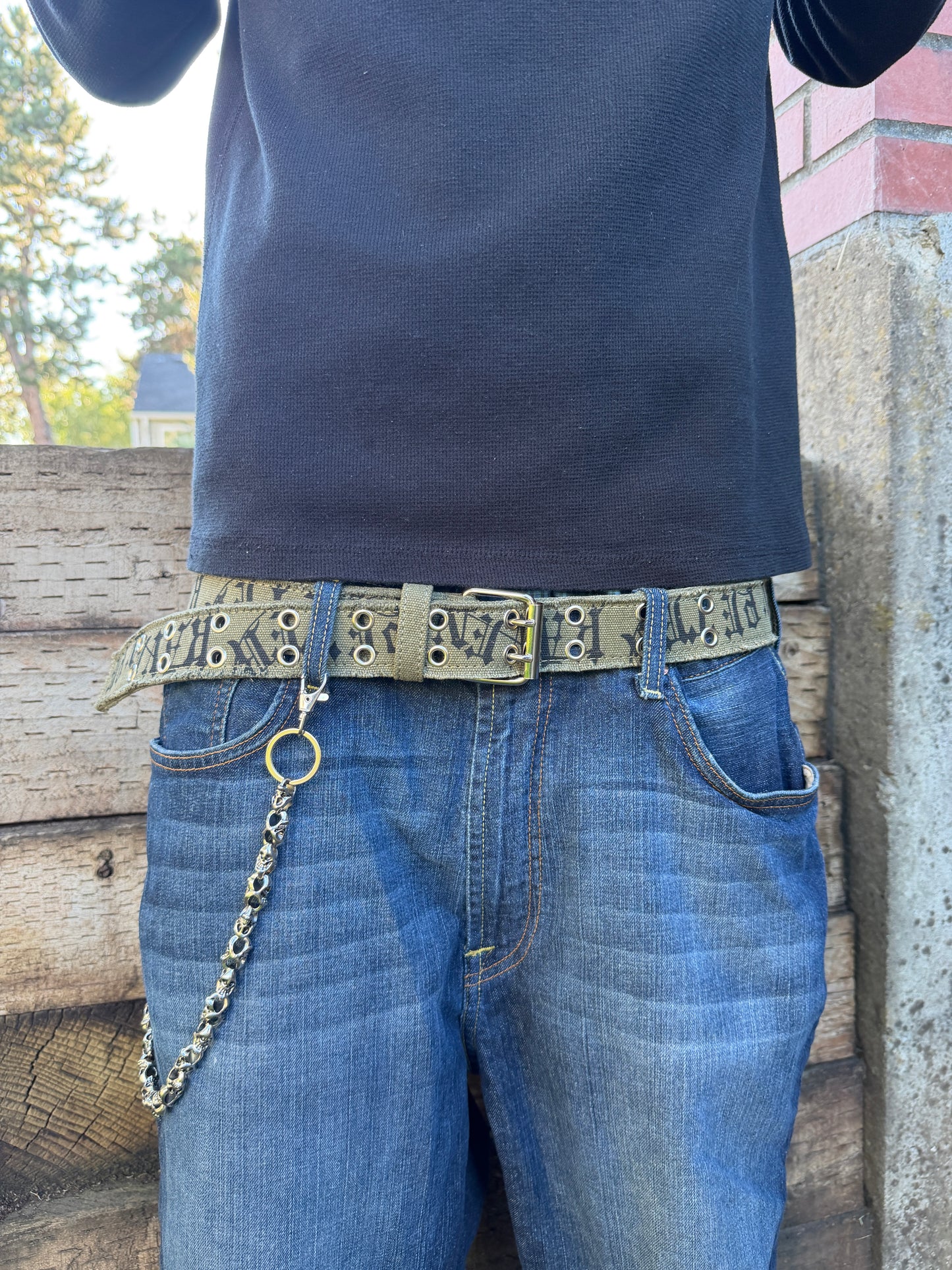 GRAFFITI BELT